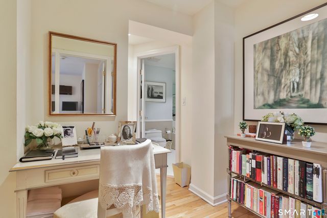 15 lafayette Court 1B, Greenwich, CT 06830