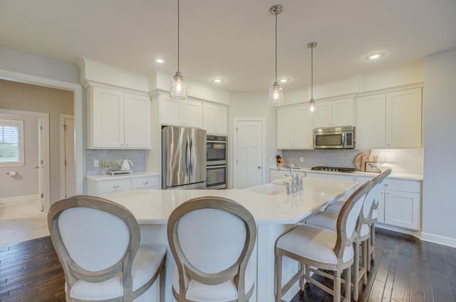 4798 Prairie Trail N, Hugo, MN 55038