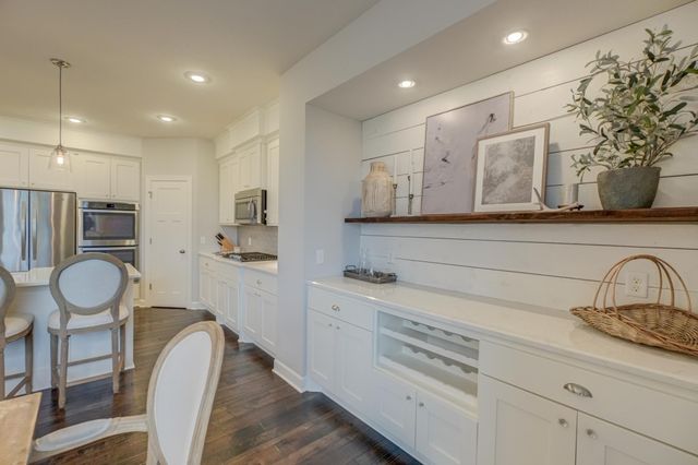 4798 Prairie Trail N, Hugo, MN 55038