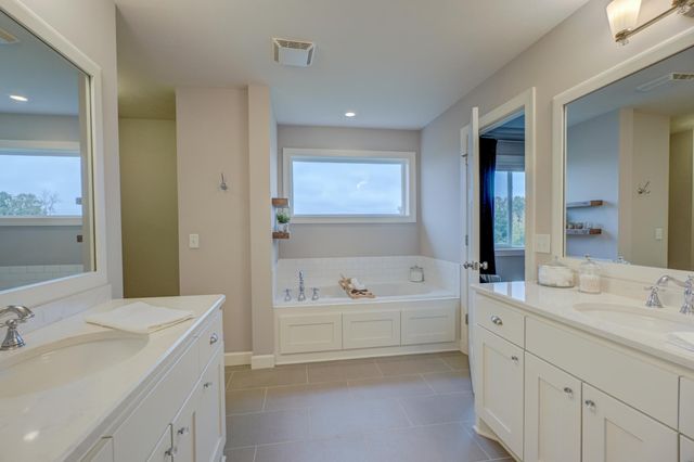 4798 Prairie Trail N, Hugo, MN 55038