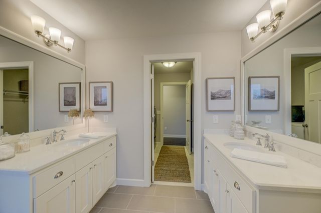 4798 Prairie Trail N, Hugo, MN 55038