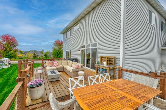 4798 Prairie Trail N, Hugo, MN 55038