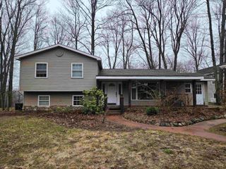 2475 E Potter Road, Traverse City, MI 49696