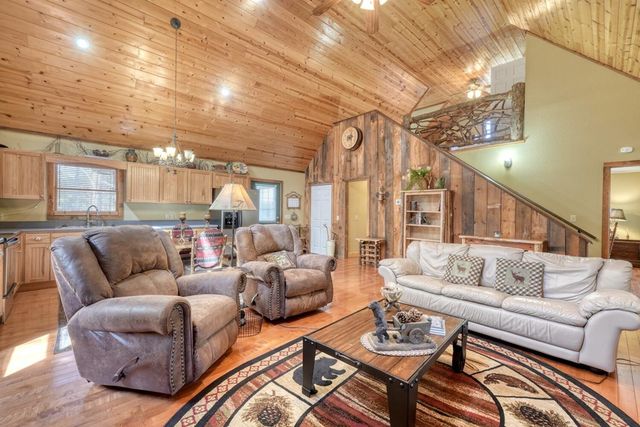 4852 Hf Lyons Road, Hiawassee, GA 30546