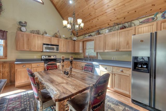 4852 Hf Lyons Road, Hiawassee, GA 30546