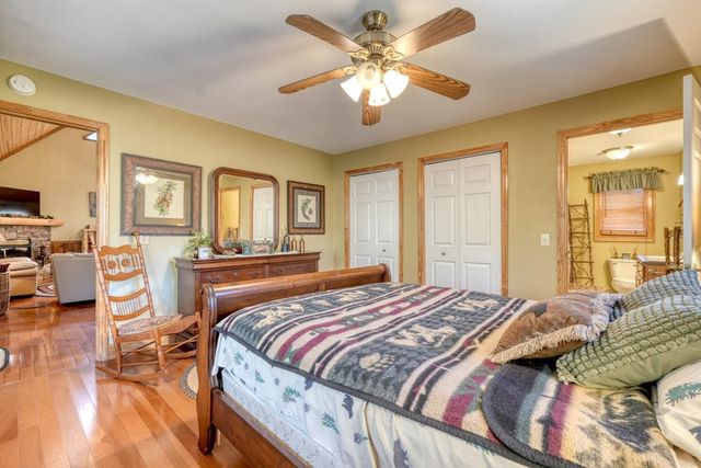 4852 Hf Lyons Road, Hiawassee, GA 30546