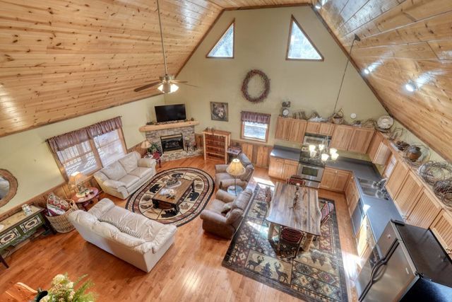 4852 Hf Lyons Road, Hiawassee, GA 30546