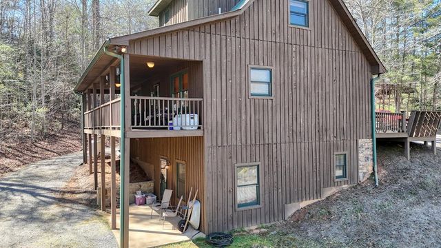 4852 Hf Lyons Road, Hiawassee, GA 30546