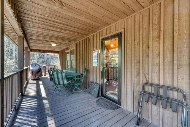 4852 Hf Lyons Road, Hiawassee, GA 30546