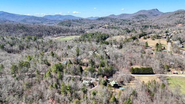 4852 Hf Lyons Road, Hiawassee, GA 30546