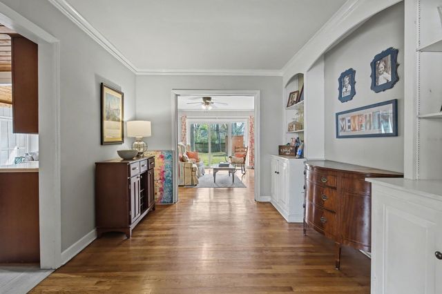 4613 CROSSOVER LN, Memphis, TN 38117