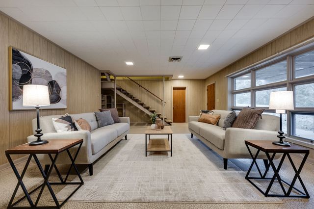 112 Lake Valley Road, Dickson, TN 37055