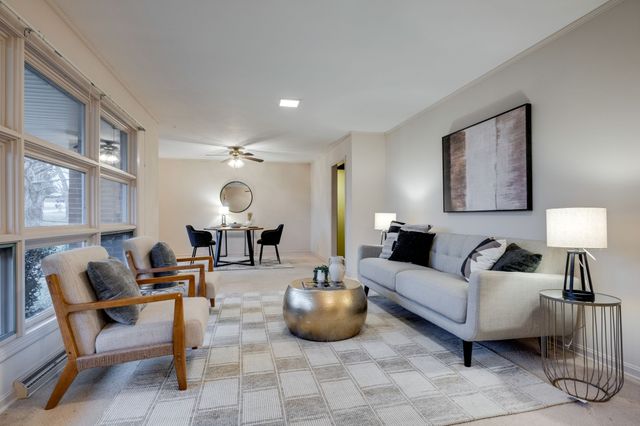 112 Lake Valley Road, Dickson, TN 37055