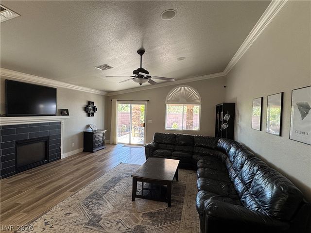 1071 Snow Roof Avenue, Henderson, NV 89052