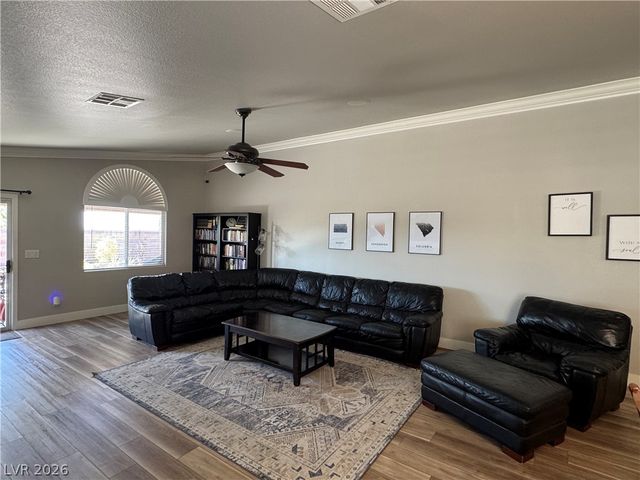 1071 Snow Roof Avenue, Henderson, NV 89052