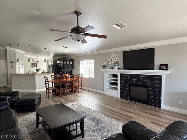 1071 Snow Roof Avenue, Henderson, NV 89052