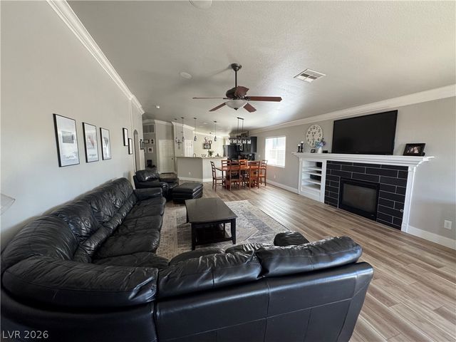 1071 Snow Roof Avenue, Henderson, NV 89052