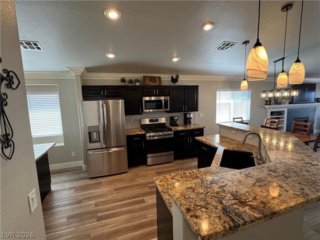 1071 Snow Roof Avenue, Henderson, NV 89052