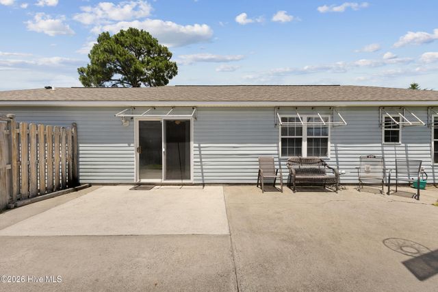 7424 Milan Court, Wilmington, NC 28411