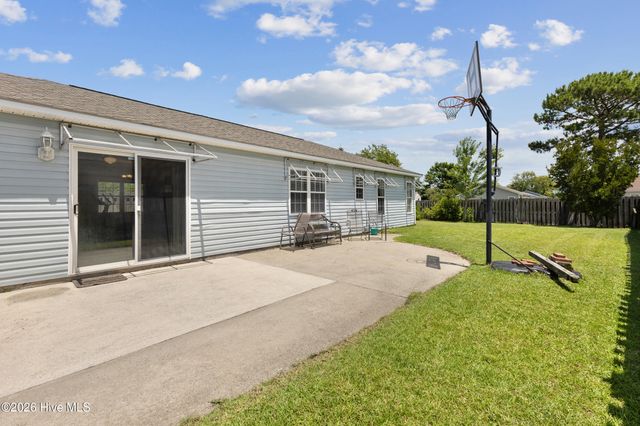 7424 Milan Court, Wilmington, NC 28411