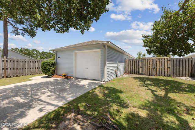 7424 Milan Court, Wilmington, NC 28411