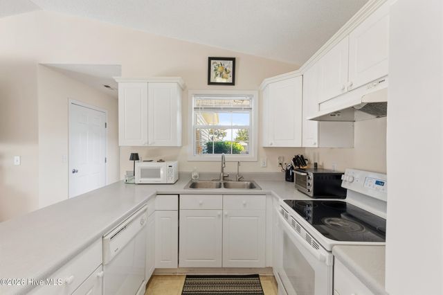7424 Milan Court, Wilmington, NC 28411