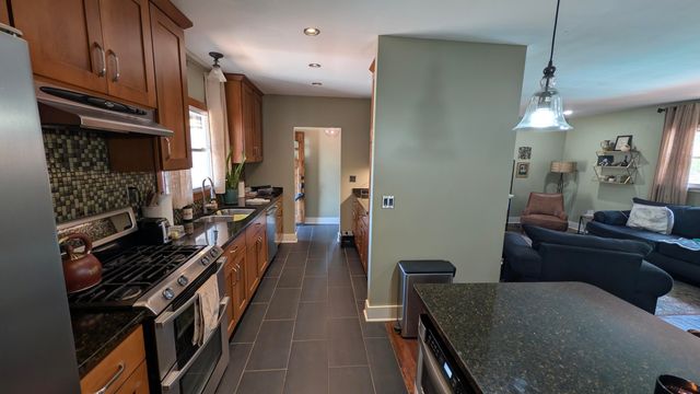 17 S Tuxedo Avenue, Chattanooga, TN 37411