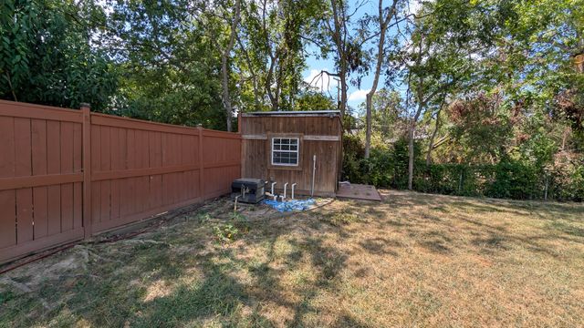 17 S Tuxedo Avenue, Chattanooga, TN 37411