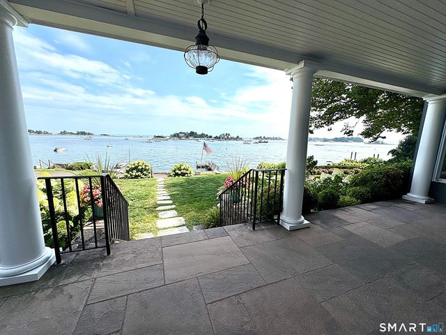39 Flying Point Road, Branford, CT 06405