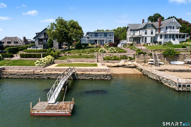 39 Flying Point Road, Branford, CT 06405