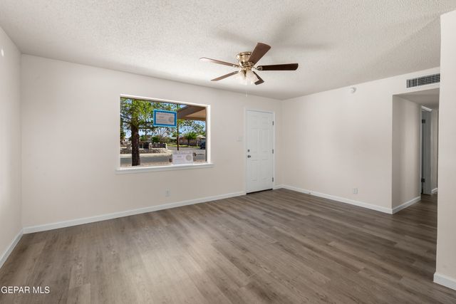 5624 SANDERS Avenue, El Paso, TX 79924