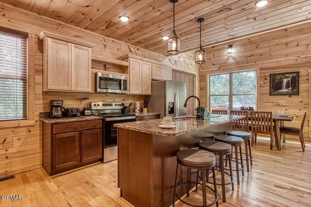 3846 Katelyns Lane, Sevierville, TN 37876