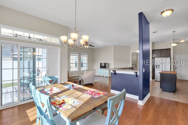 72 White Crescent Cir, Ridgeland, SC 29936
