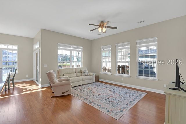 72 White Crescent Cir, Ridgeland, SC 29936