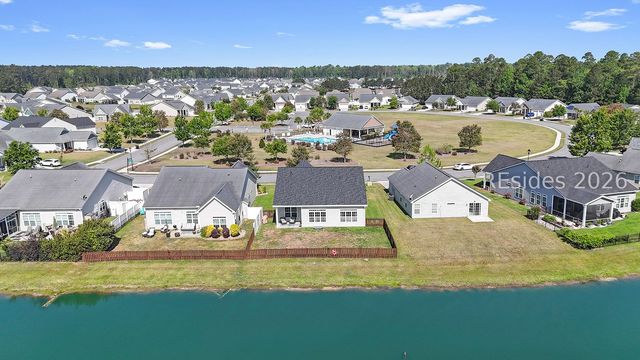 72 White Crescent Cir, Ridgeland, SC 29936