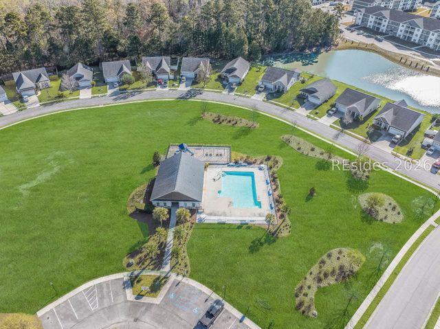 72 White Crescent Cir, Ridgeland, SC 29936