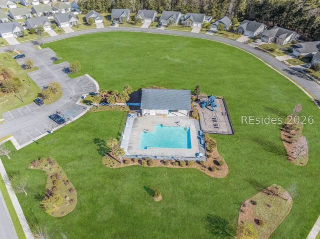 72 White Crescent Cir, Ridgeland, SC 29936
