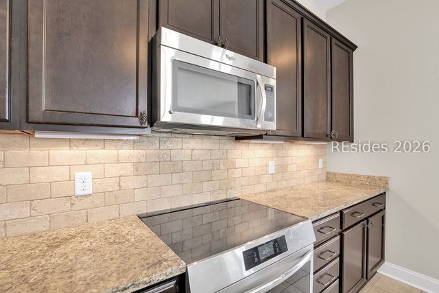 72 White Crescent Cir, Ridgeland, SC 29936