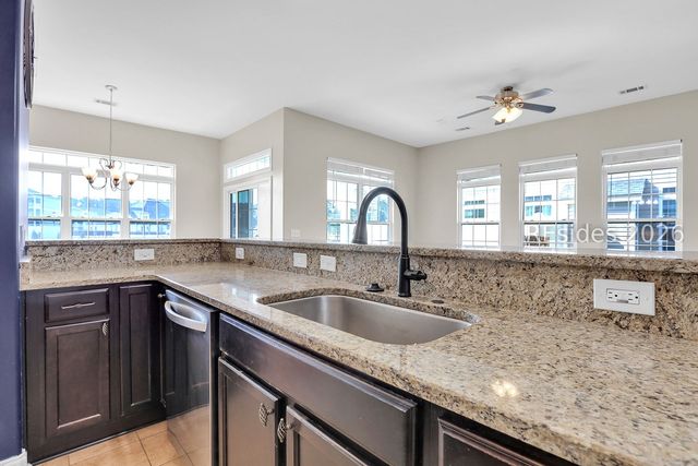 72 White Crescent Cir, Ridgeland, SC 29936