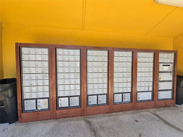 30058 GRANDA HILLS COURT, Wesley Chapel, FL 33543