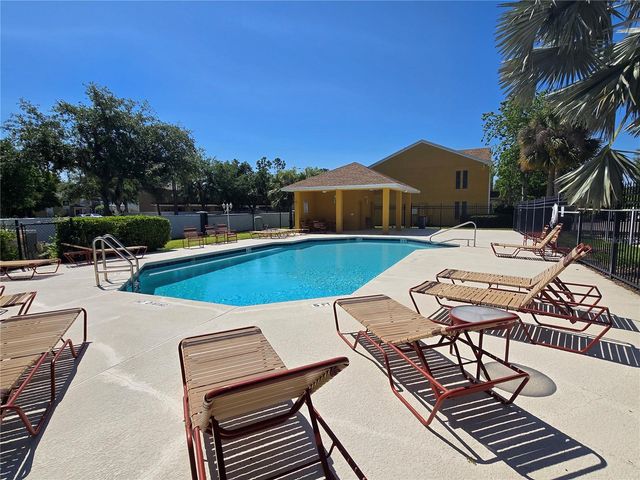 30058 GRANDA HILLS COURT, Wesley Chapel, FL 33543