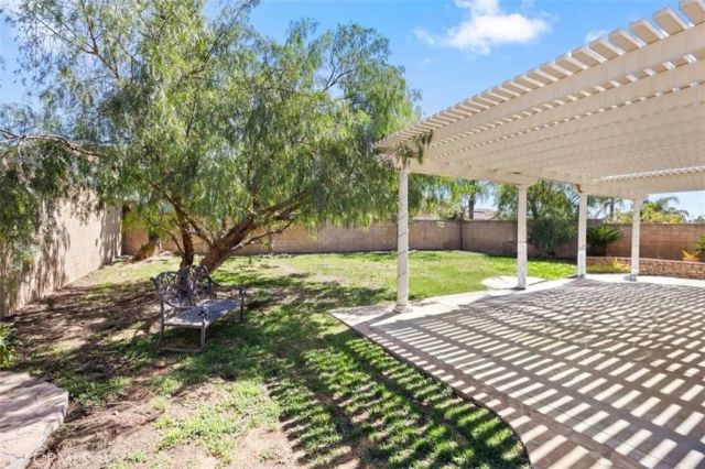 5947 Creekside, Fontana, CA 92336