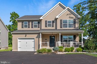 709 E WALNUT ST, North Wales, PA 19454