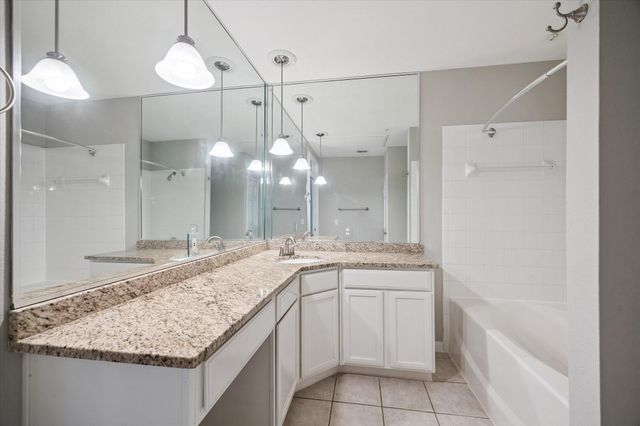 5353 Memorial Drive 3053, Houston, TX 77007