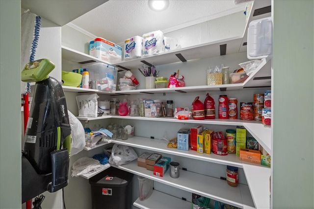 28639 Hospital Drive, Paola, KS 66071