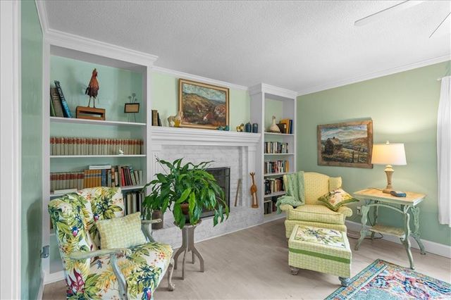 28639 Hospital Drive, Paola, KS 66071