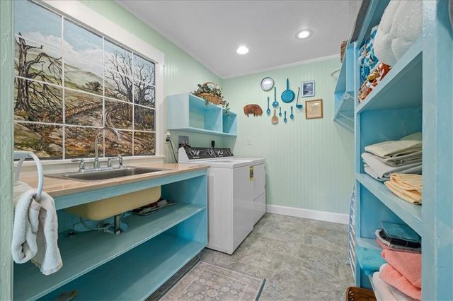 28639 Hospital Drive, Paola, KS 66071