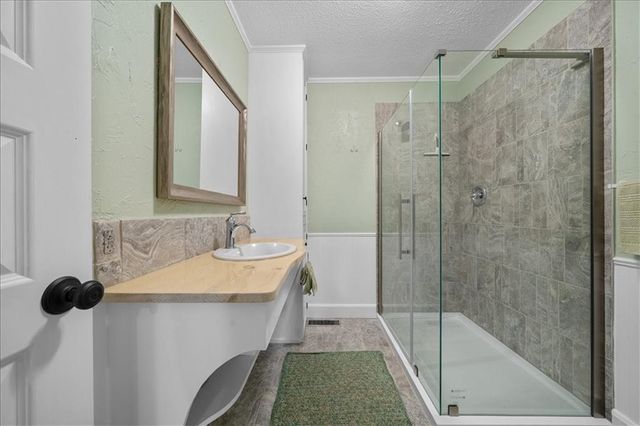 28639 Hospital Drive, Paola, KS 66071