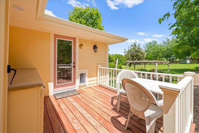 28639 Hospital Drive, Paola, KS 66071