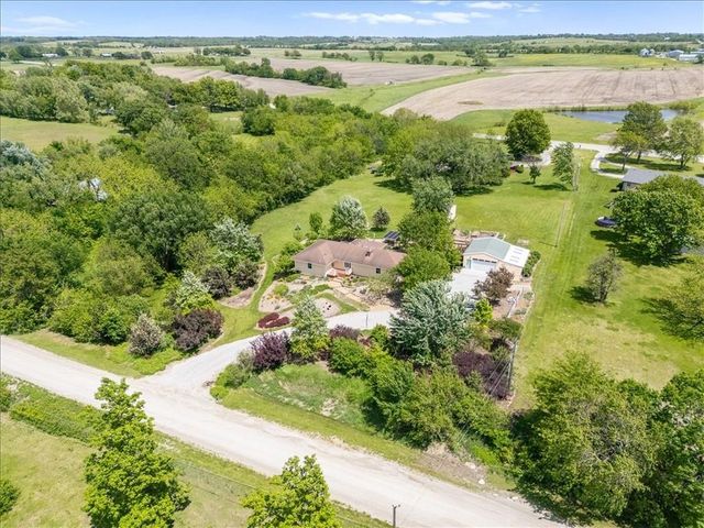 28639 Hospital Drive, Paola, KS 66071